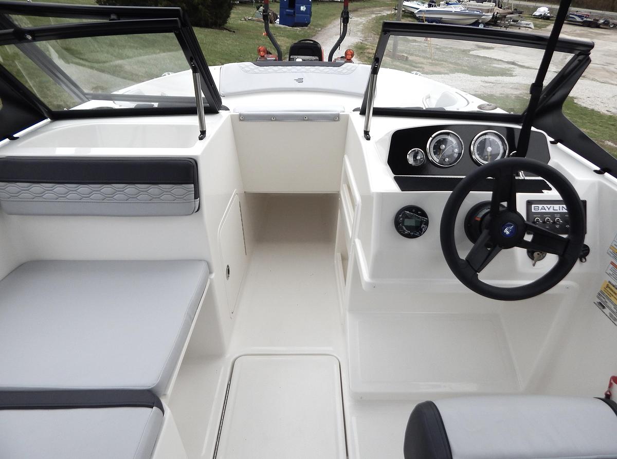 2024 Bayliner M19