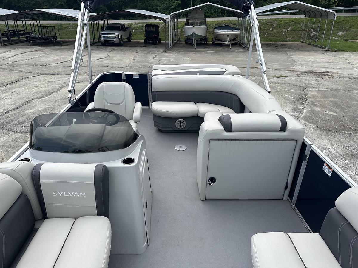 Used 2020 Sylvan 820 Cruise