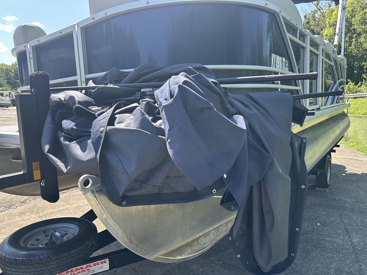 Used 2020 Sylvan 820 Cruise