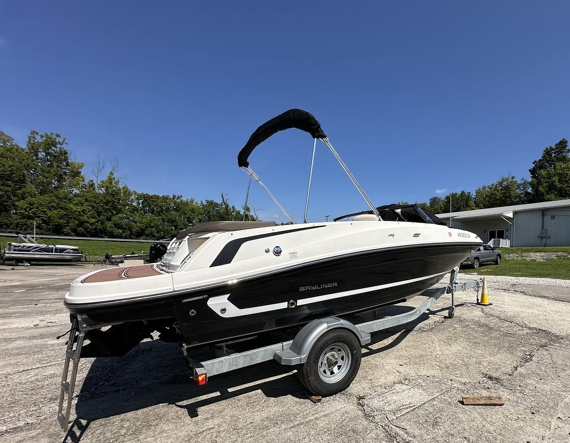 Used 2018 BAYLINER VR 5