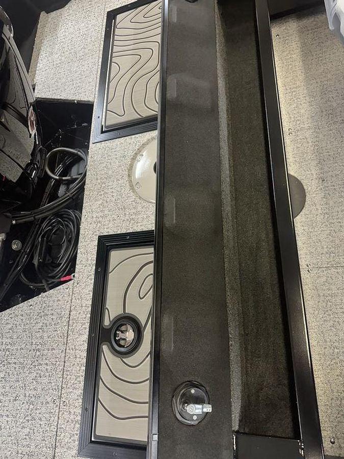 2026 Smoker Craft Excursion 17 DC