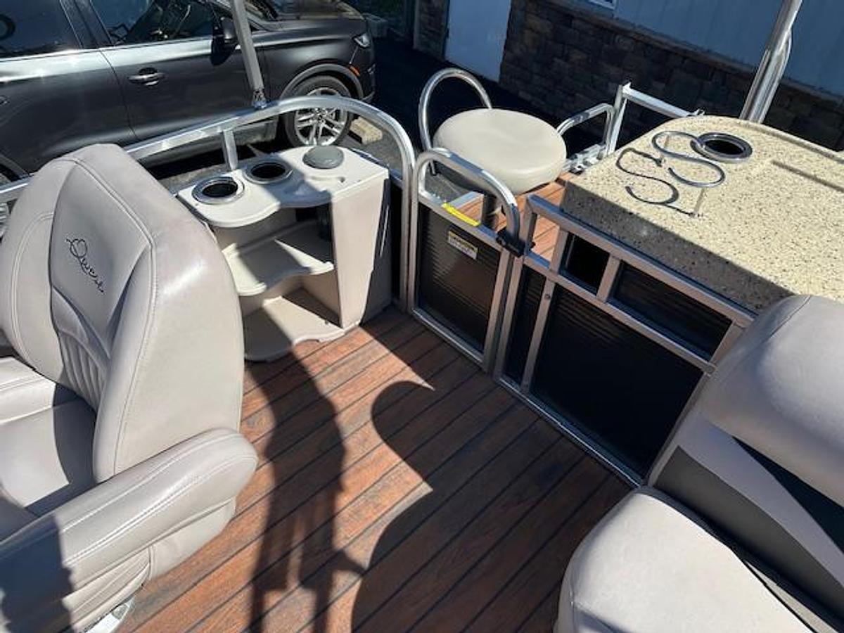 Used 2013 QWEST 820 XRE CR