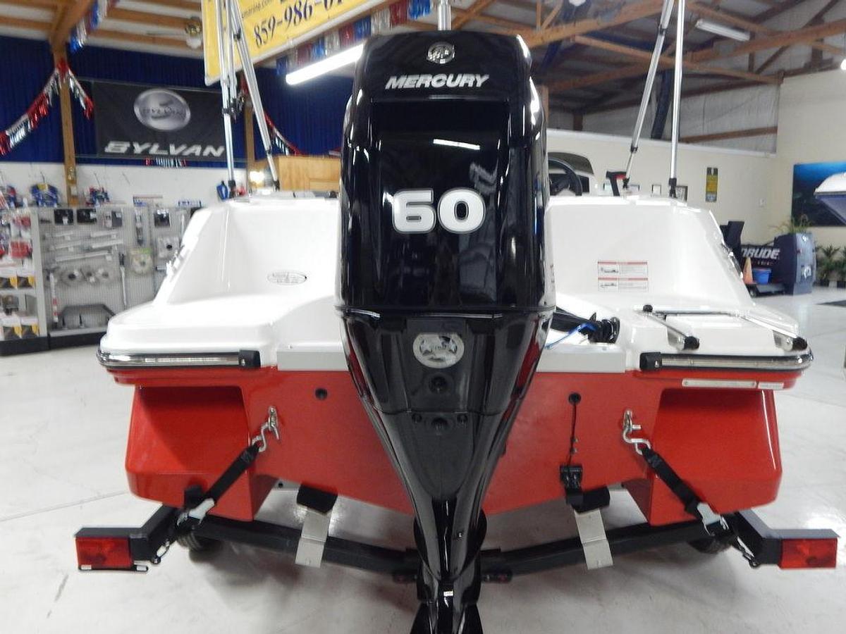 2024 Bayliner Element M15