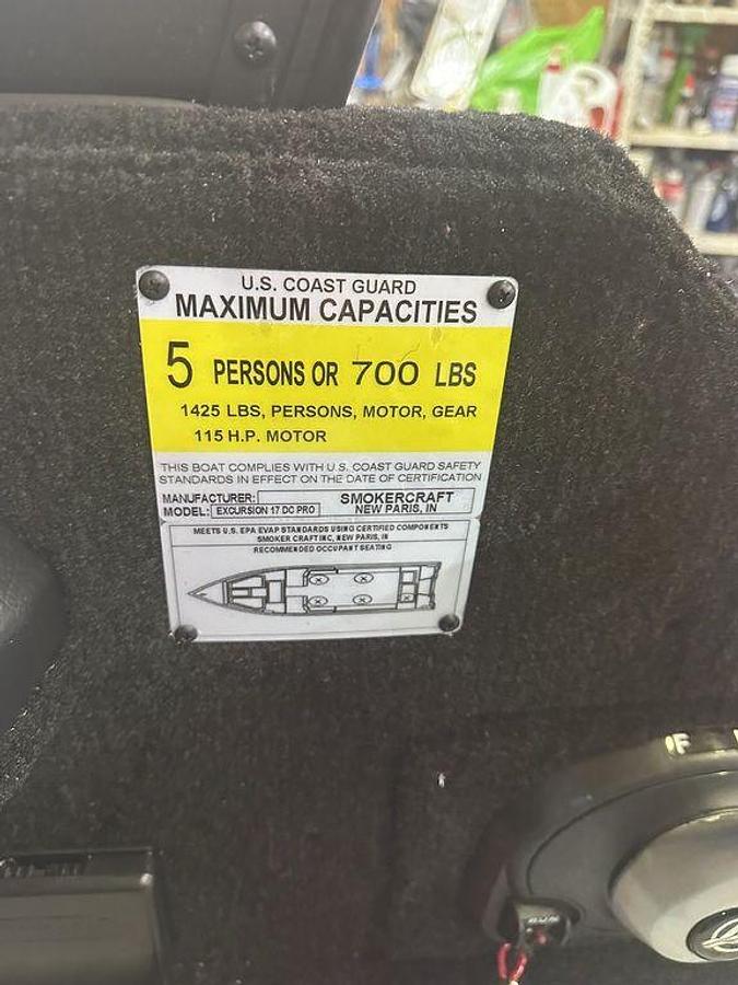 2026 Smoker Craft Excursion 17 DC