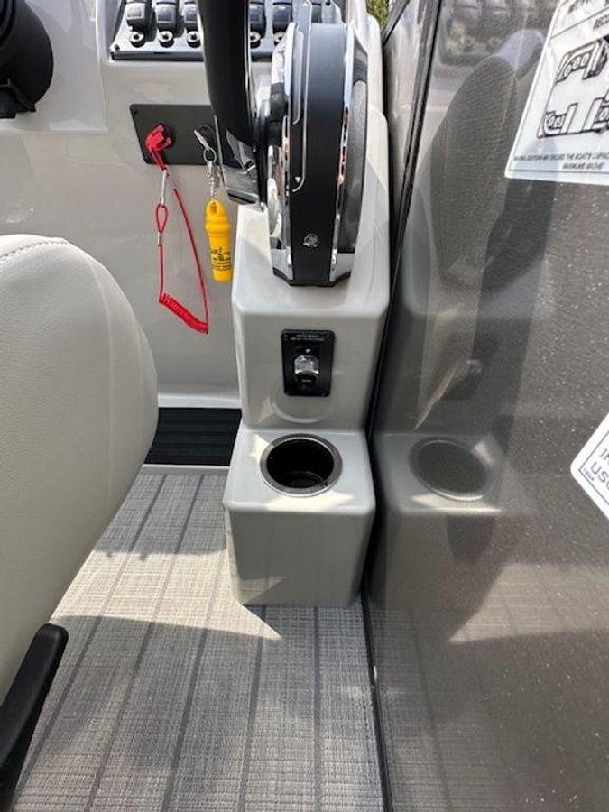 2025 Sylvan X3 DLZ Bar