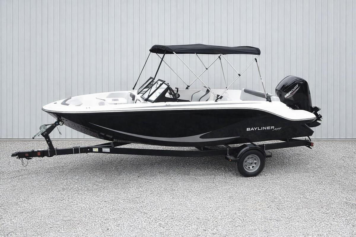 2024 Bayliner M19