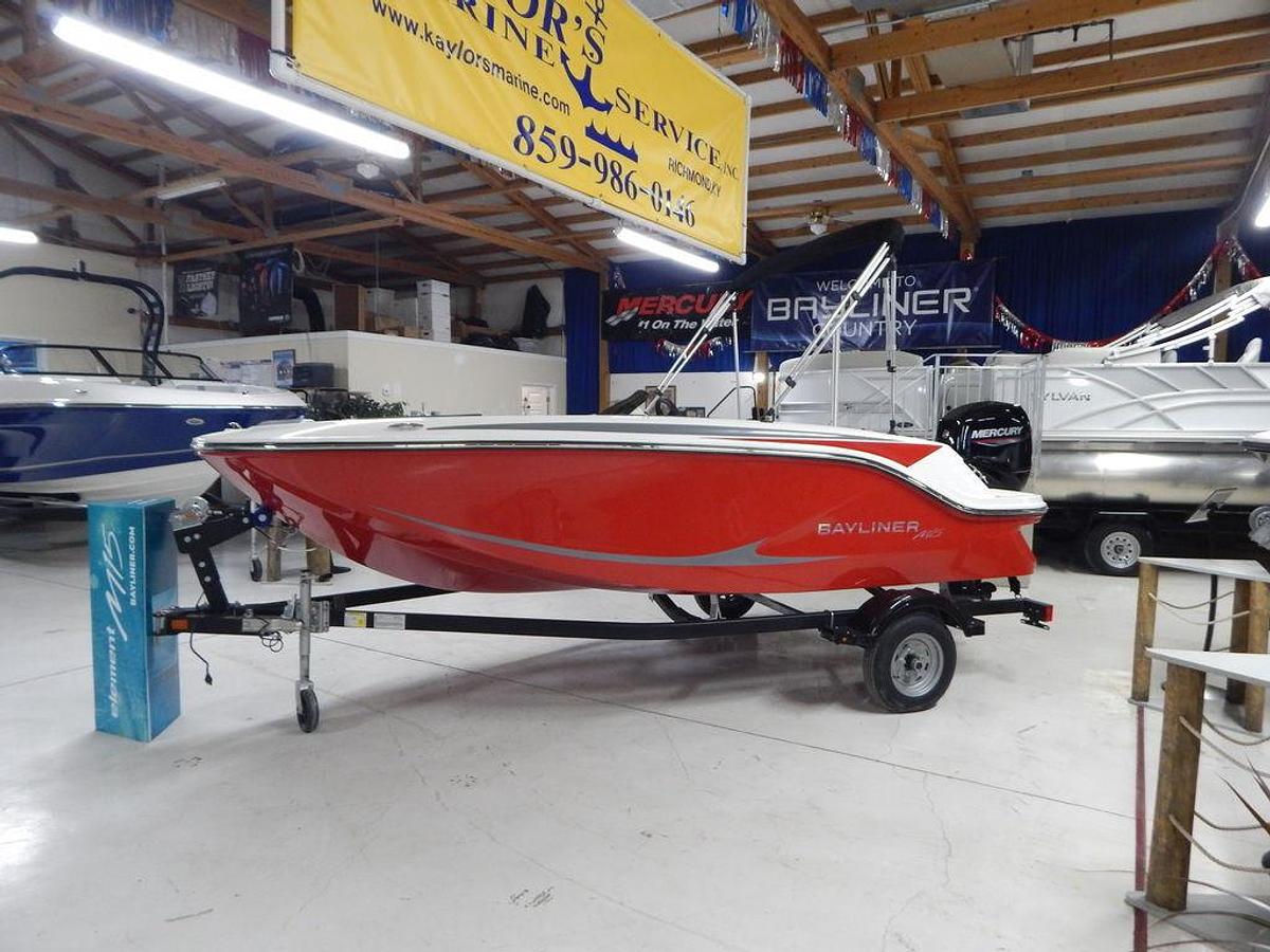 2024 Bayliner Element M15