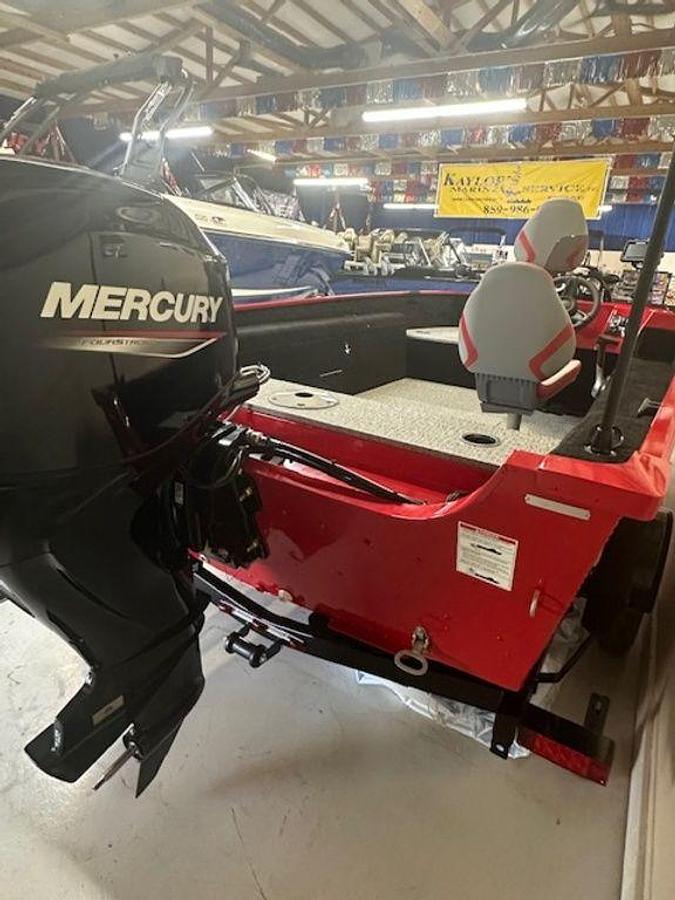 2026 Smoker Craft Lazer 161