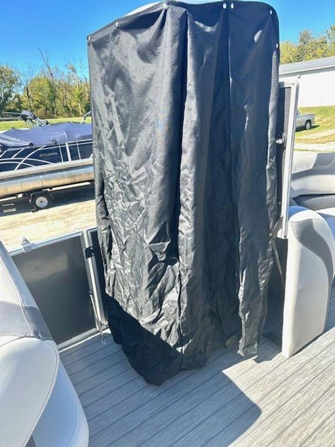 Used 2020 Sylvan L-1 DLZ