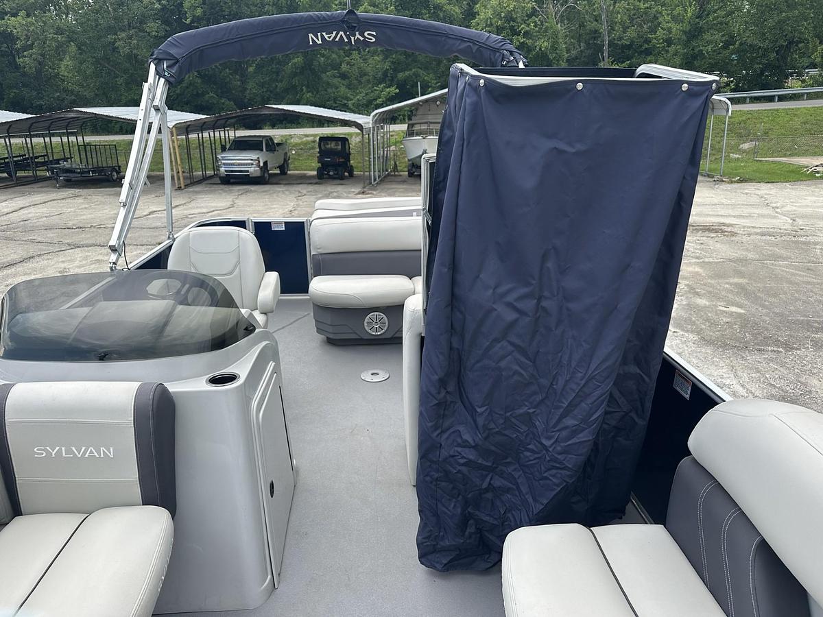 Used 2020 Sylvan 820 Cruise