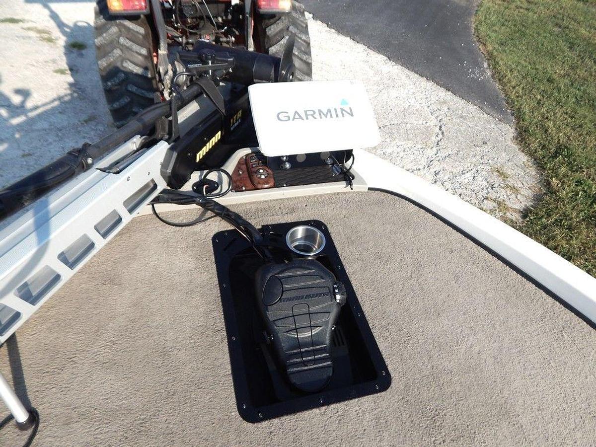 Used 2003 Ranger 521 DVX