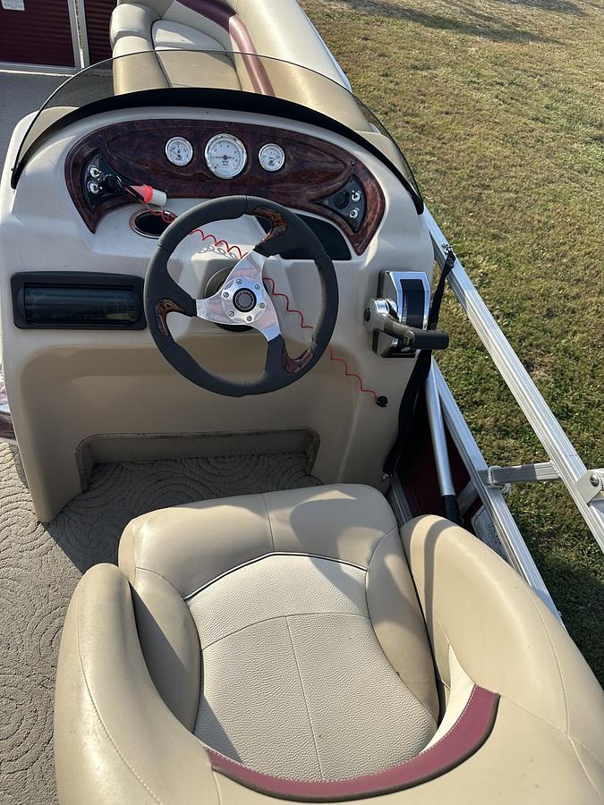 Used 2013 Suntracker PB 20 DLX