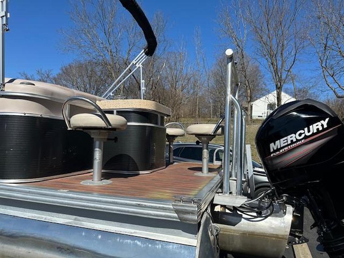 Used 2013 QWEST 820 XRE CR