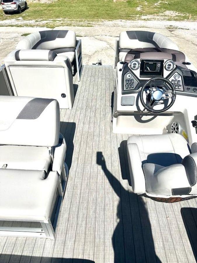 Used 2020 Sylvan L-1 DLZ