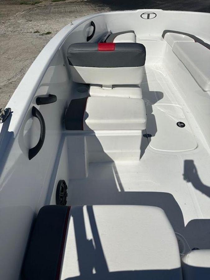 Used 2022 Tahoe® T16