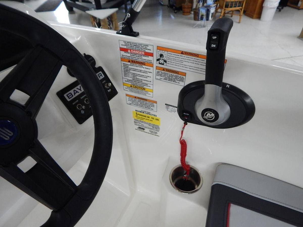 2024 Bayliner Element M15