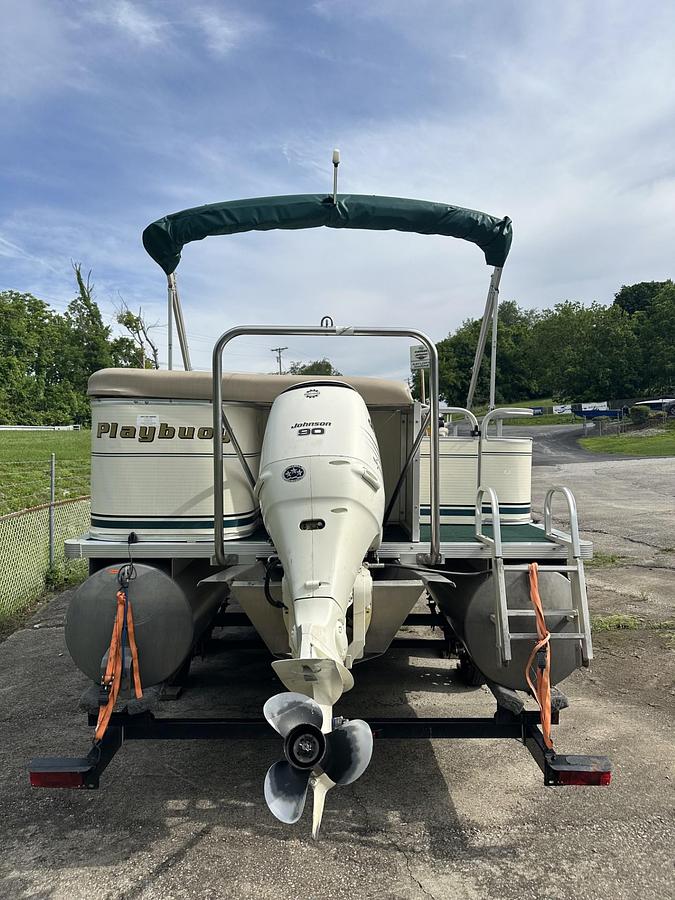 Used 2003 Playbuoy Windjammer 2223 SE