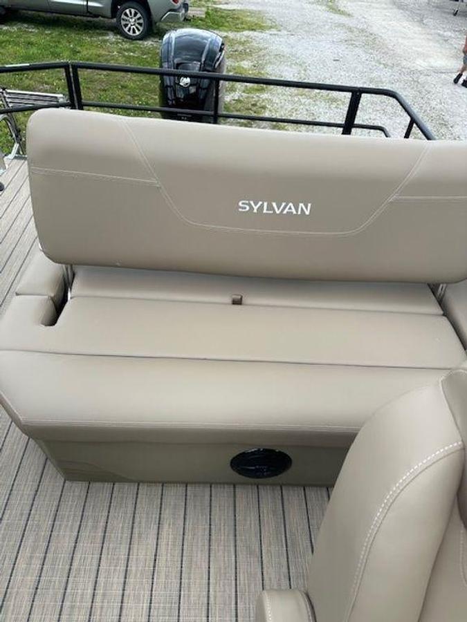 2025 Sylvan 822 CLZ DH