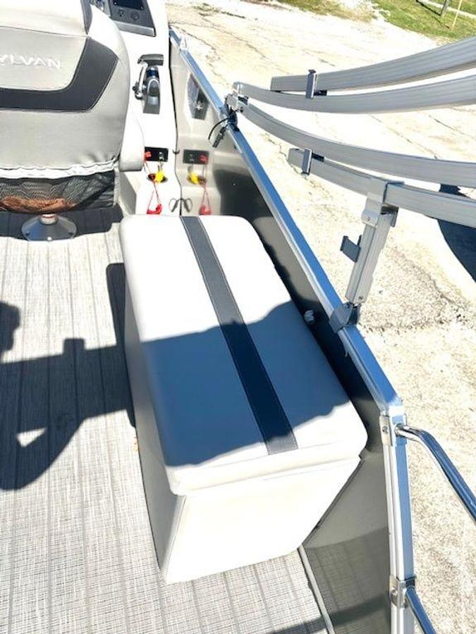 Used 2020 Sylvan L-1 DLZ