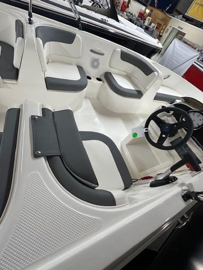 2025 Bayliner Element E18