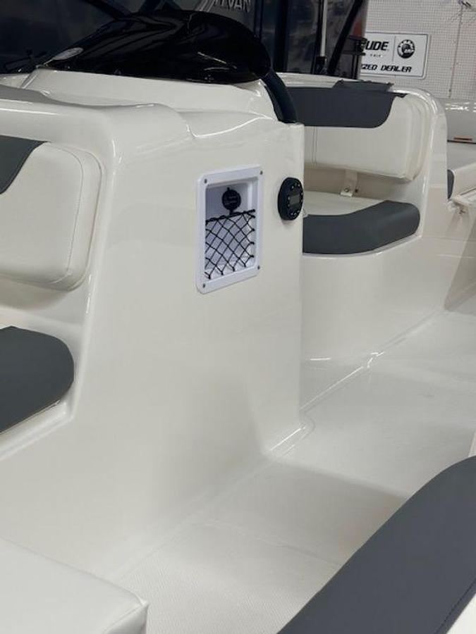 2025 Bayliner Element E18