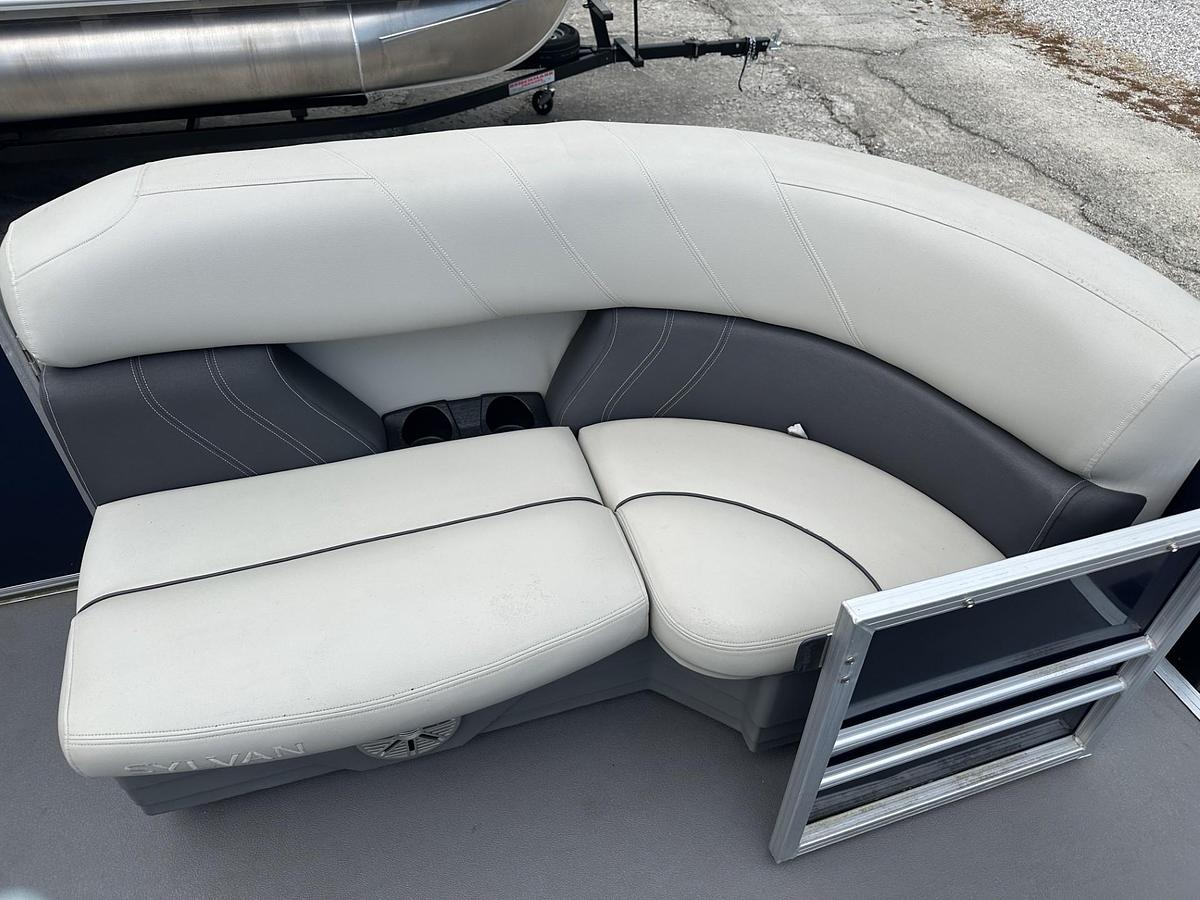 Used 2020 Sylvan 820 Cruise