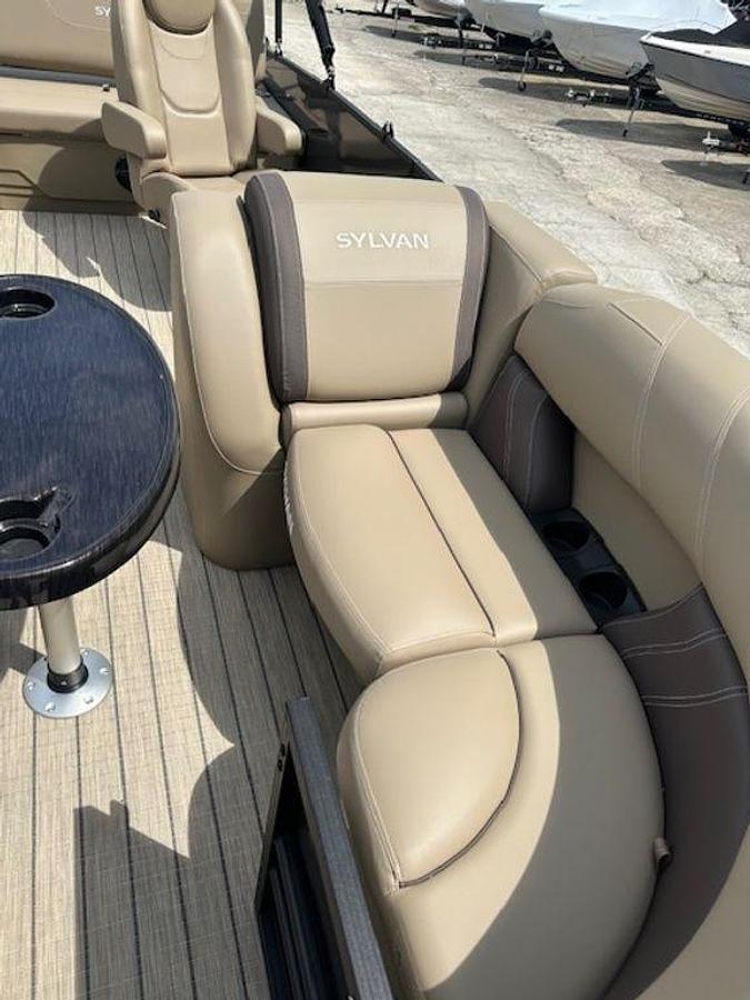 2025 Sylvan 822 CLZ DH
