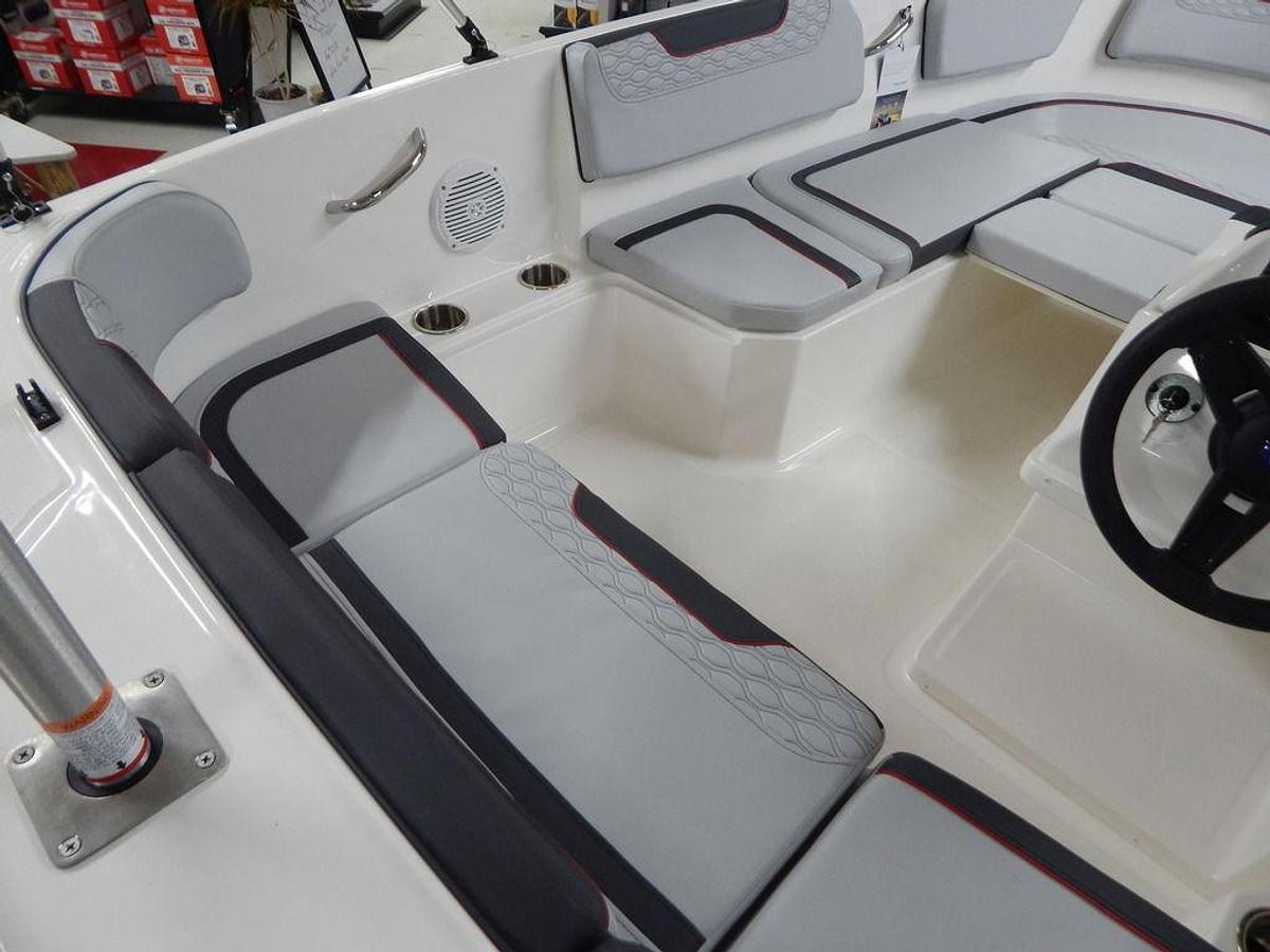 2024 Bayliner Element M15