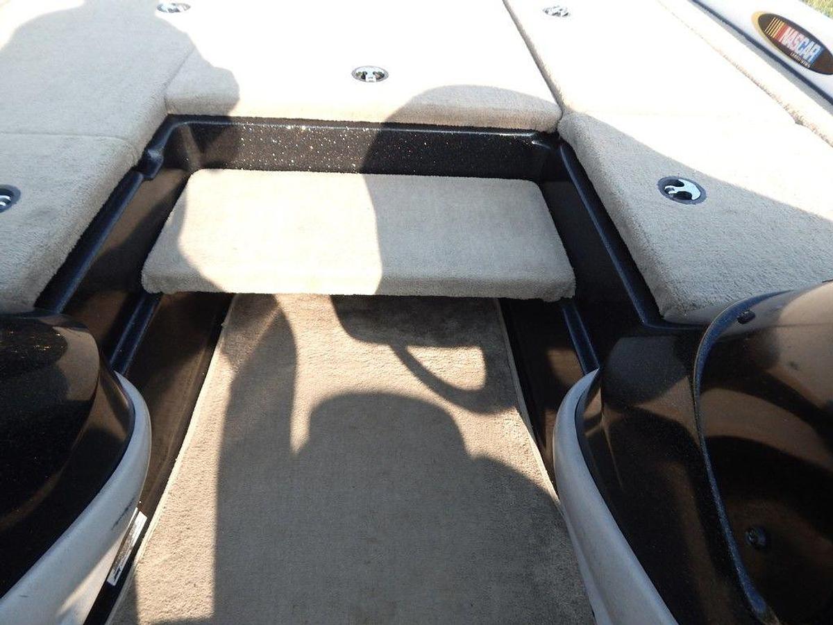 Used 2003 Ranger 521 DVX