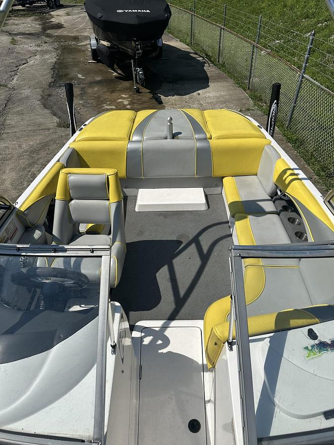 Used 2004 MOOMBA MOBIUS XLV