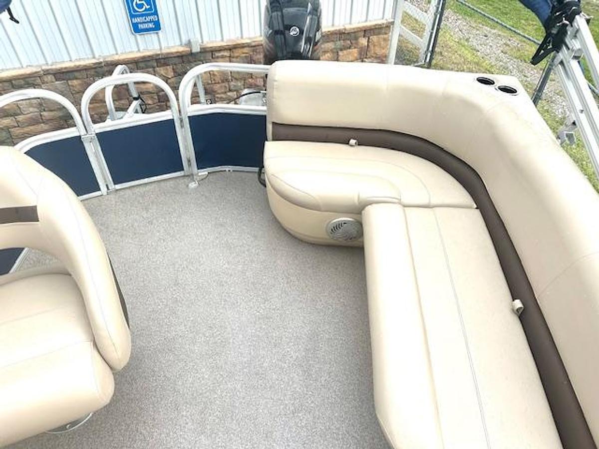 Used 2019 SunTracker Party Barge 18