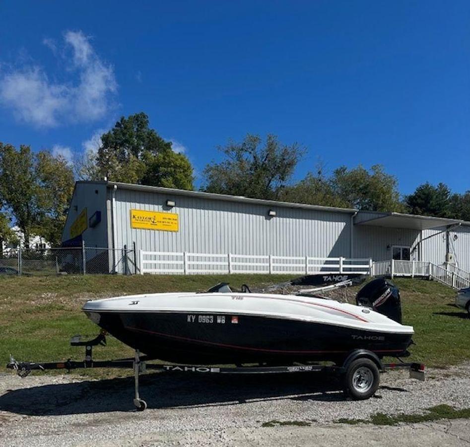 Used 2022 Tahoe® T16