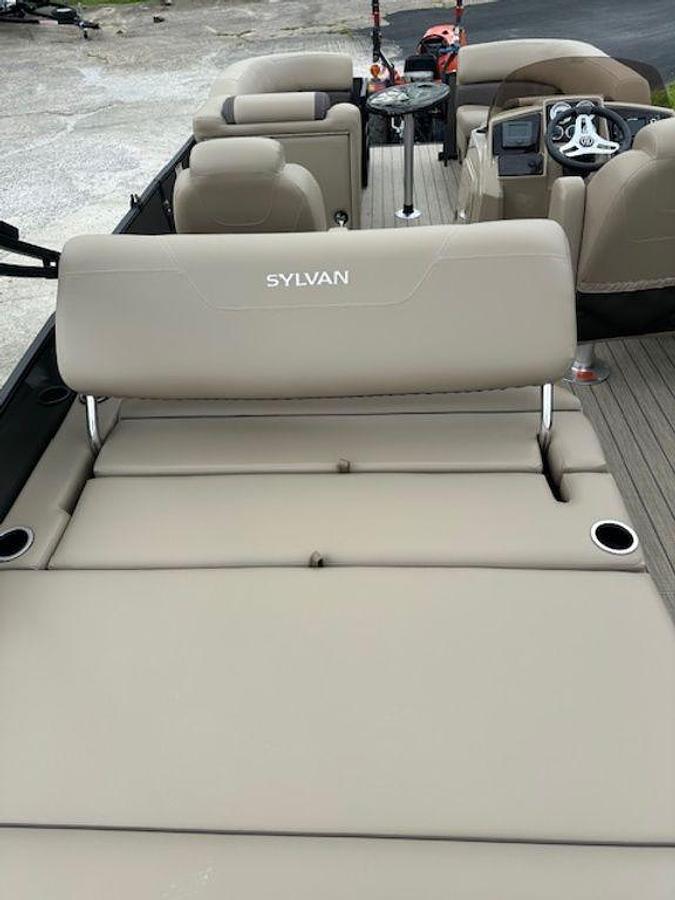 2025 Sylvan 822 CLZ DH