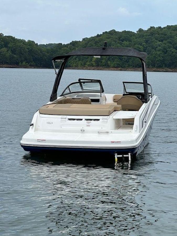 2025 Bayliner VR5 Bowrider