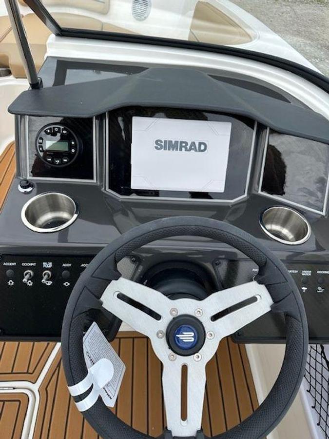 2025 Bayliner VR6 Bowrider - Outboard
