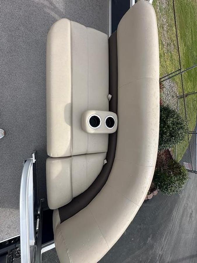Used 2019 SunTracker Party Barge 18