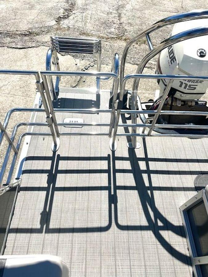 Used 2020 Sylvan L-1 DLZ