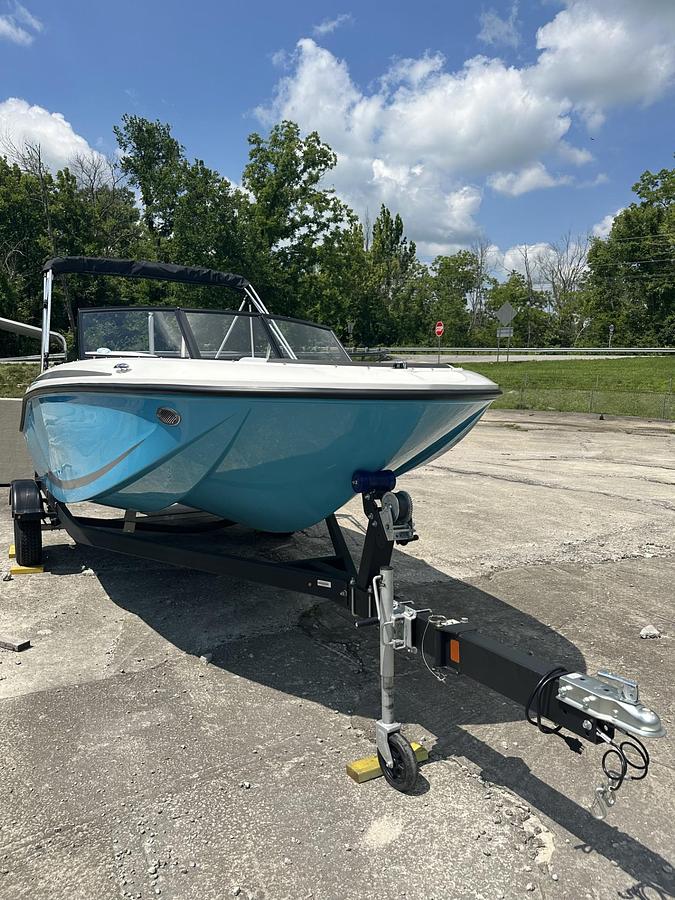 Used 2026 Bayliner M17