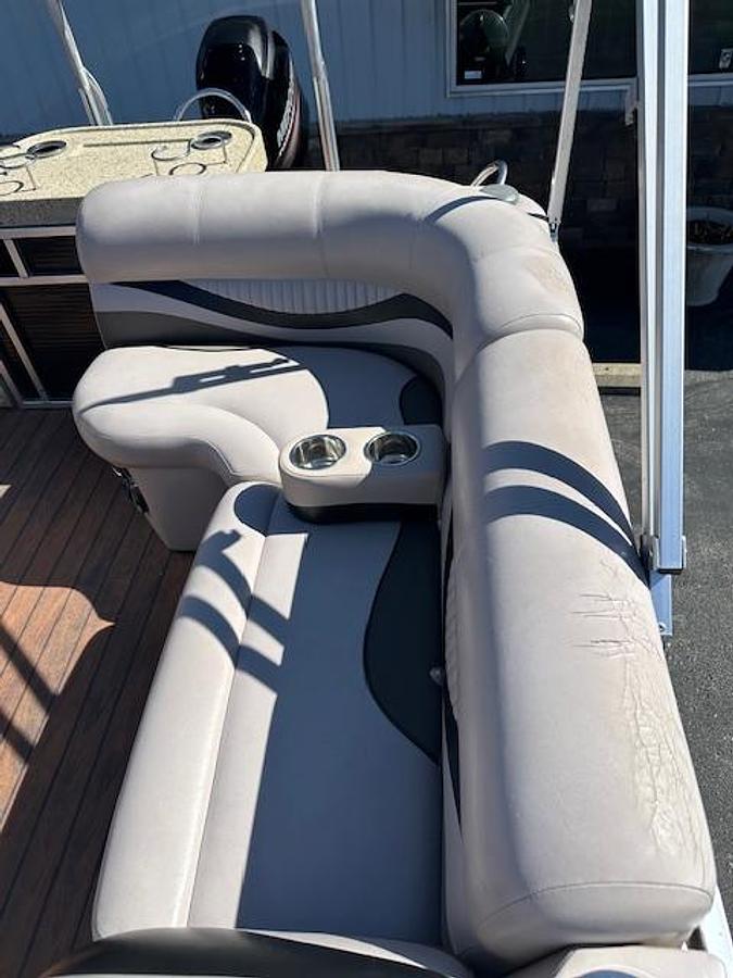 Used 2013 QWEST 820 XRE CR