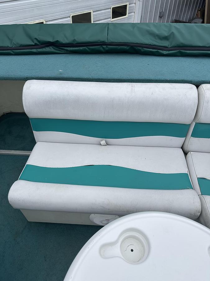 Used 1997 Crest 22 Crest II DLX