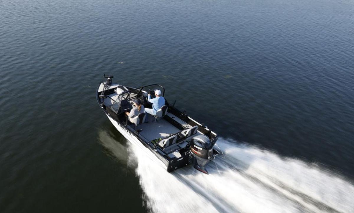 2026 Smoker Craft Excursion 17 DC