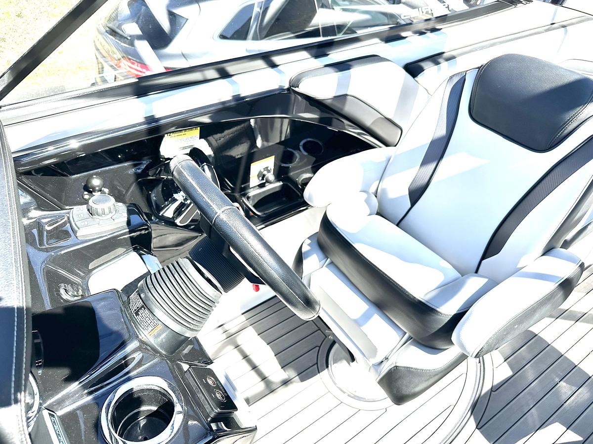 Used 2017 Yamaha 242X