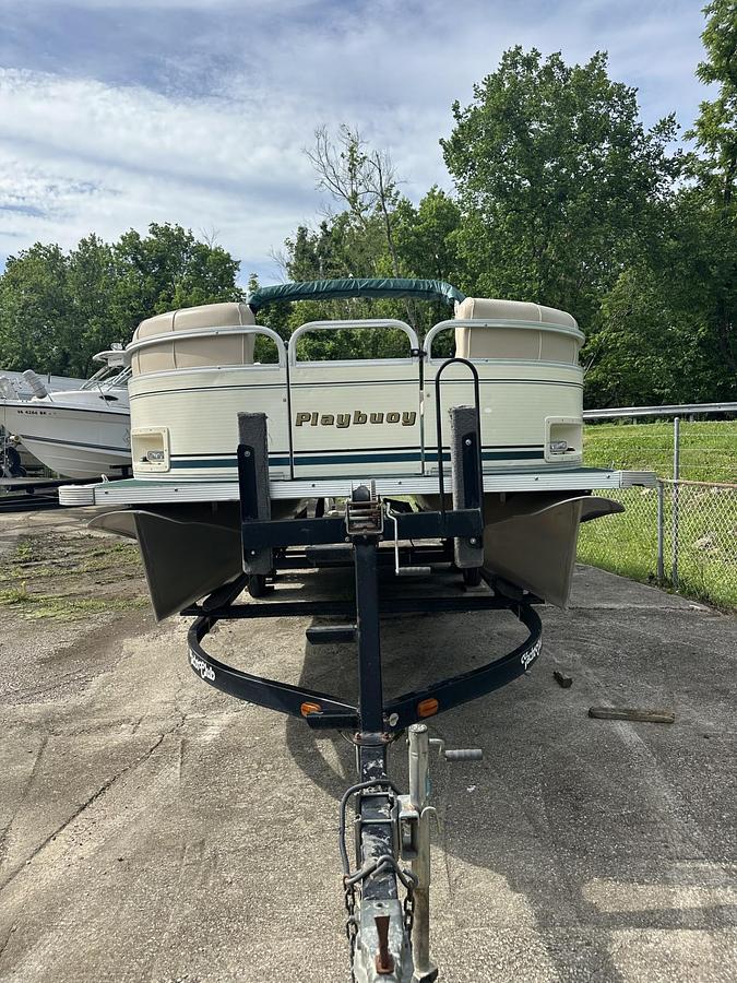 Used 2003 Playbuoy Windjammer 2223 SE