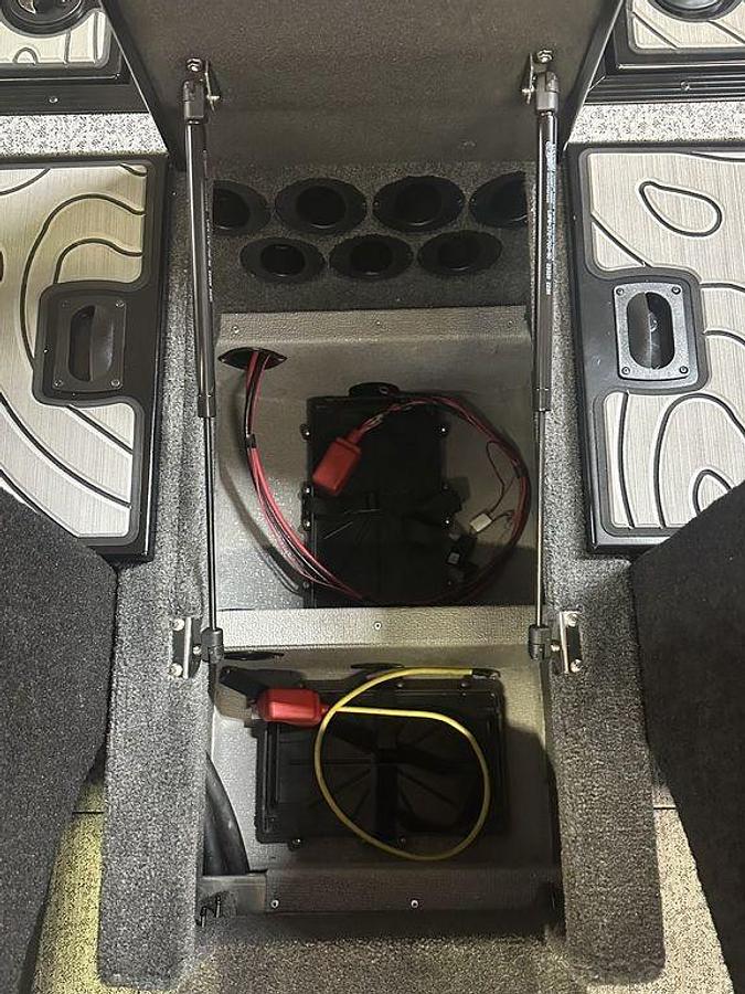 2026 Smoker Craft Excursion 17 DC