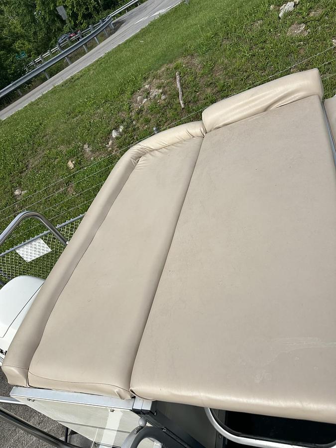 Used 2003 Playbuoy Windjammer 2223 SE
