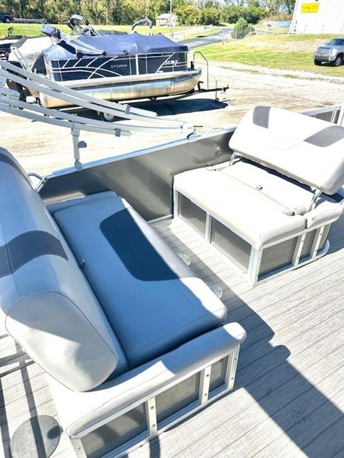 Used 2020 Sylvan L-1 DLZ