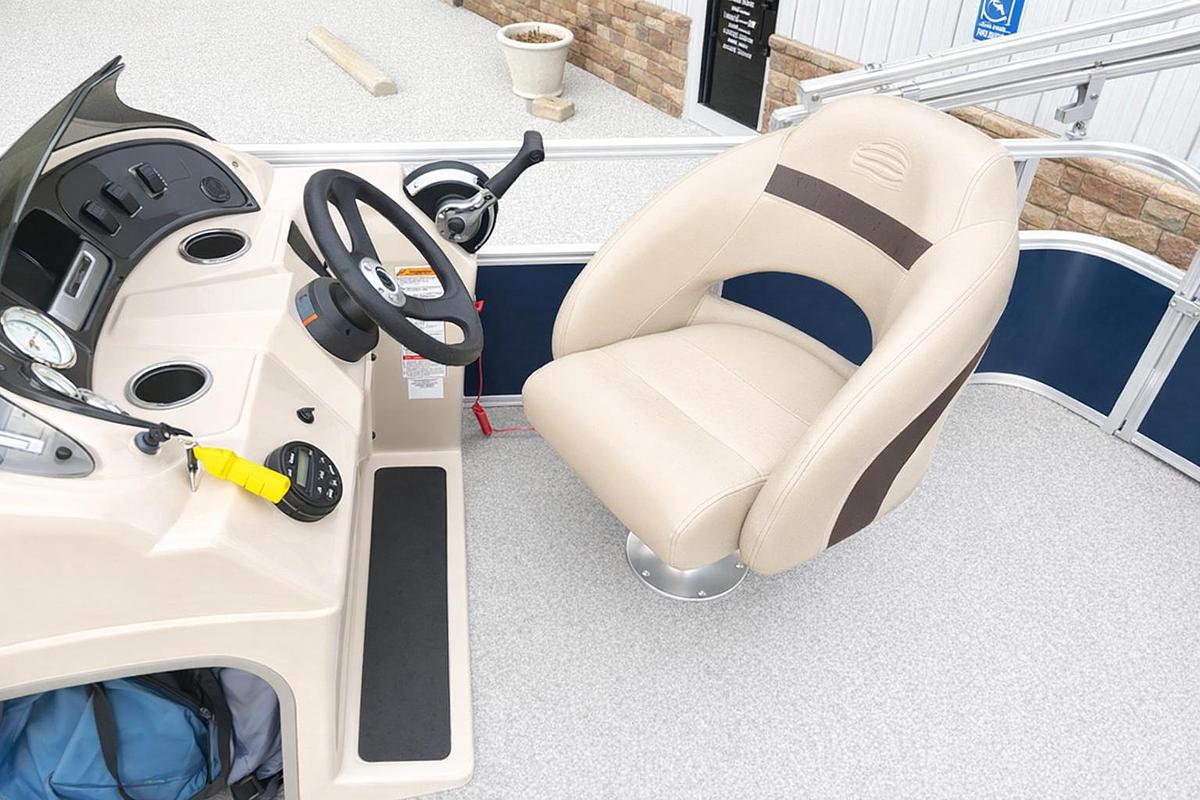 Used 2019 SunTracker Party Barge 18