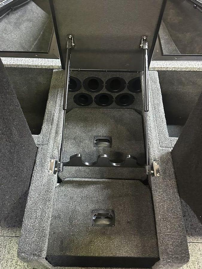 2026 Smoker Craft Excursion 17 DC