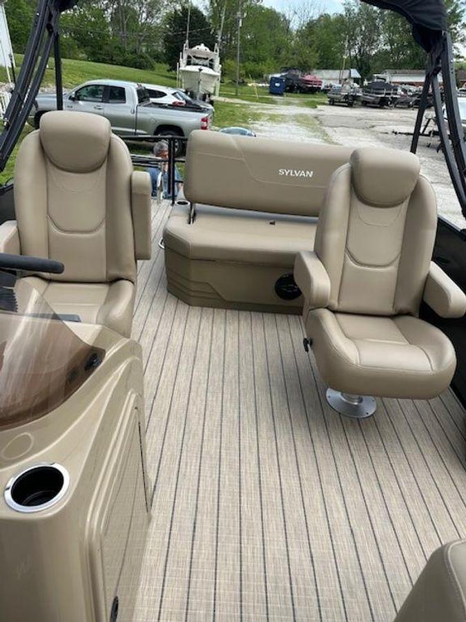 2025 Sylvan 822 CLZ DH