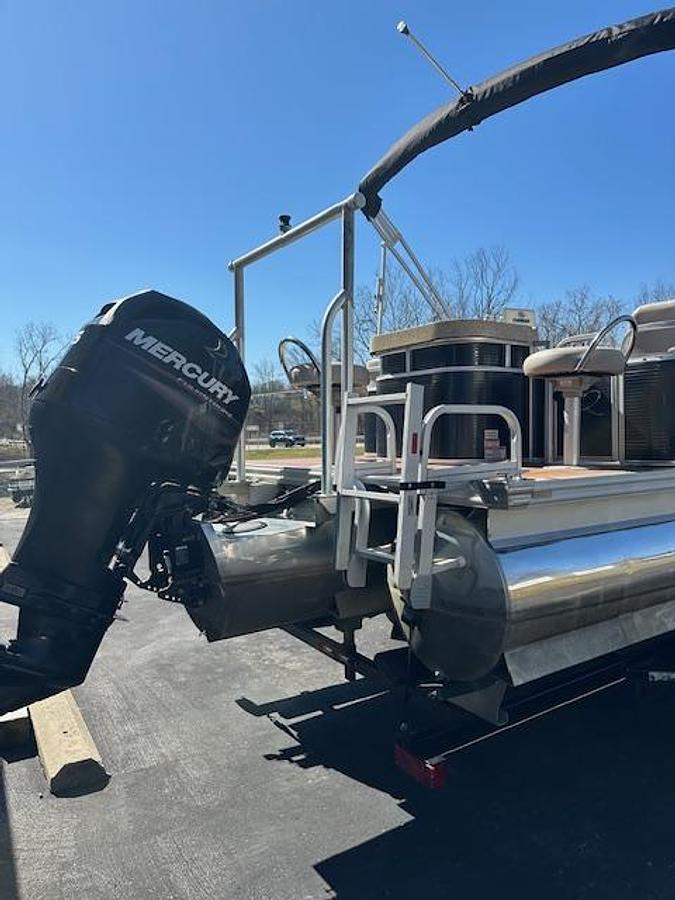 Used 2013 QWEST 820 XRE CR